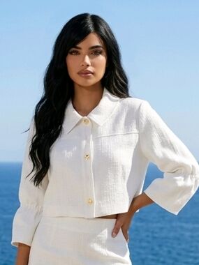 Halston Ivory Cropped Jacket 16 Collared Neckline Tiered Bell Style Sleeves NWT